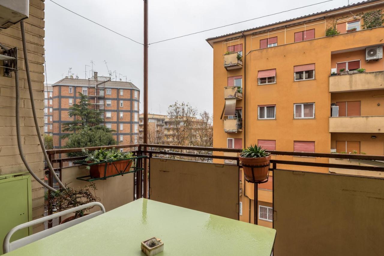 Altido Classic Style Flat With Balcony Apartamento Roma